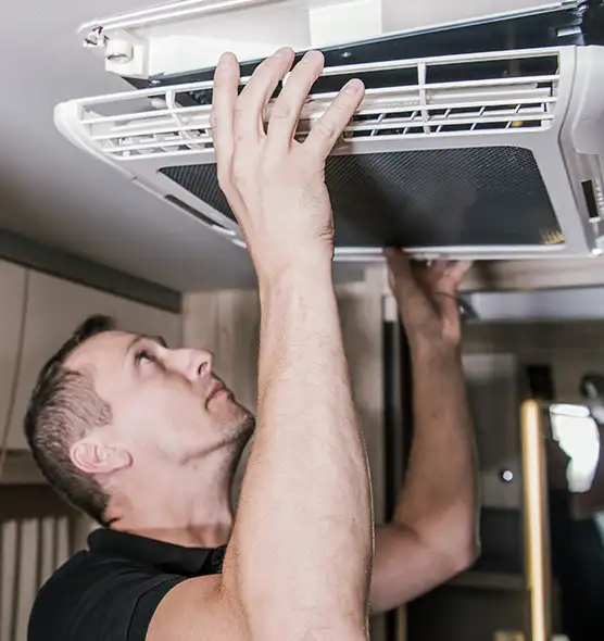  Professional Licensed And Insured Cleaners in Pittsburg, KS